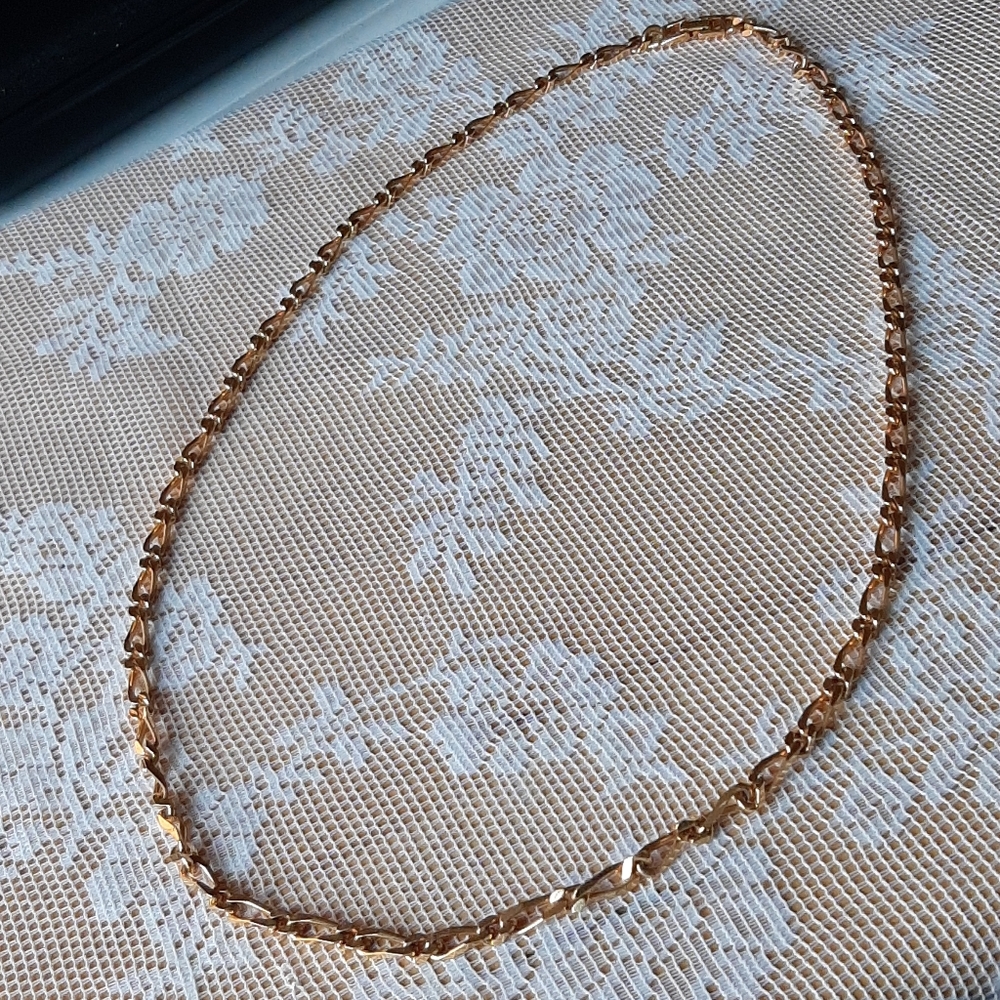 Golden Chain Link Necklace